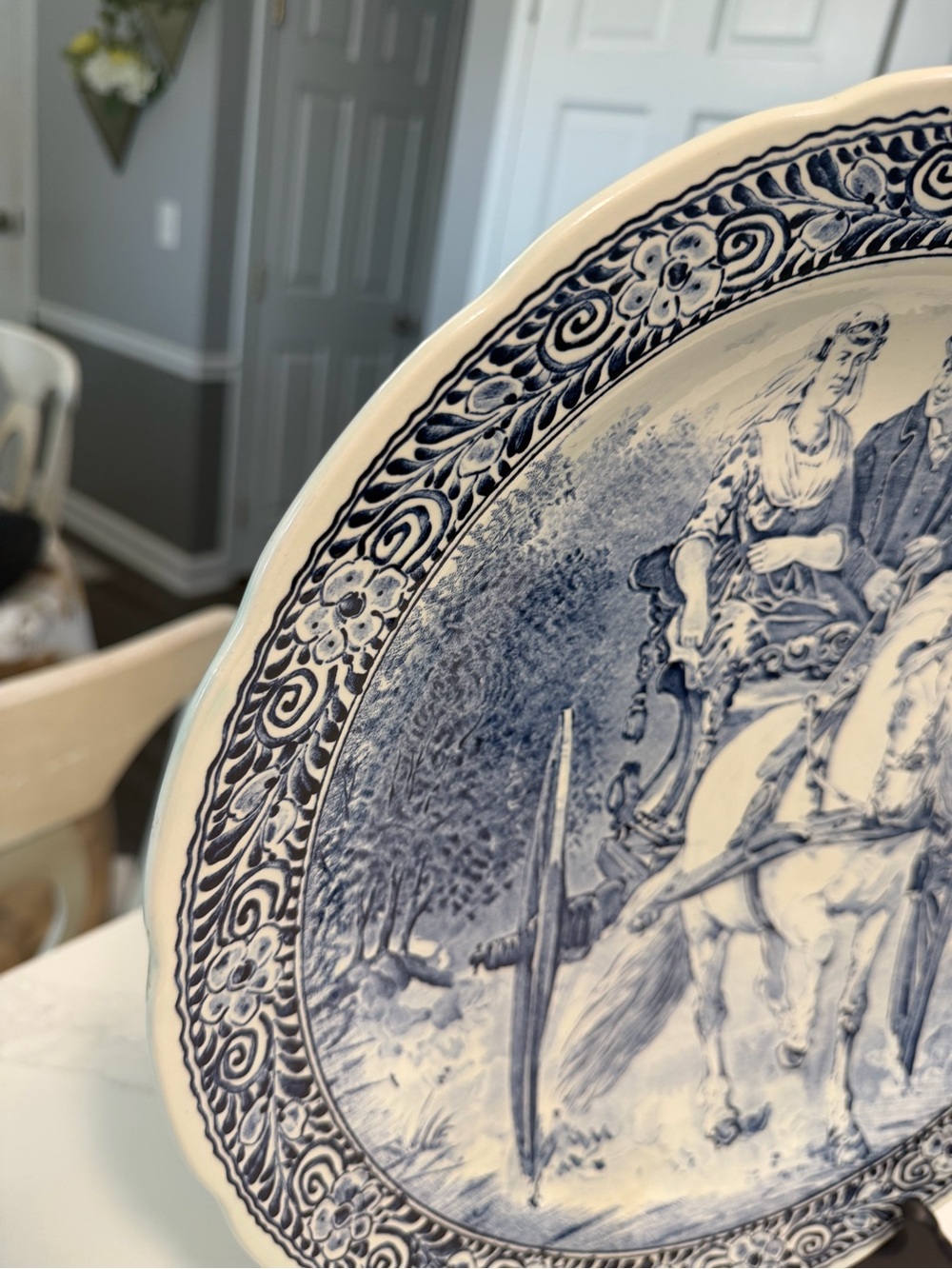 Vintage Royal Boch Delfts Blue & White Horse Carriage Decorative Plates Set of 2 - Picture 10 of 17